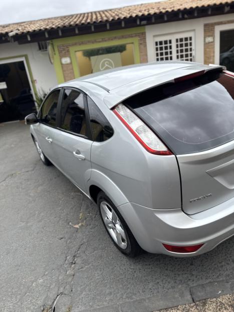 FORD Focus Hatch 1.6 4P GLX FLEX, Foto 8 FORD Focus Hatch 1.6 4P GLX FLEX, Foto 8