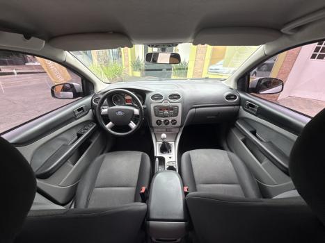 FORD Focus Hatch 1.6 4P GLX FLEX, Foto 9 FORD Focus Hatch 1.6 4P GLX FLEX, Foto 9