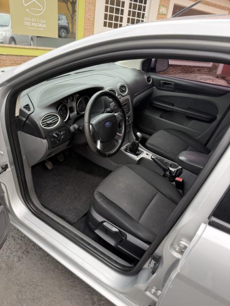 FORD Focus Hatch 1.6 4P GLX FLEX, Foto 15 FORD Focus Hatch 1.6 4P GLX FLEX, Foto 15