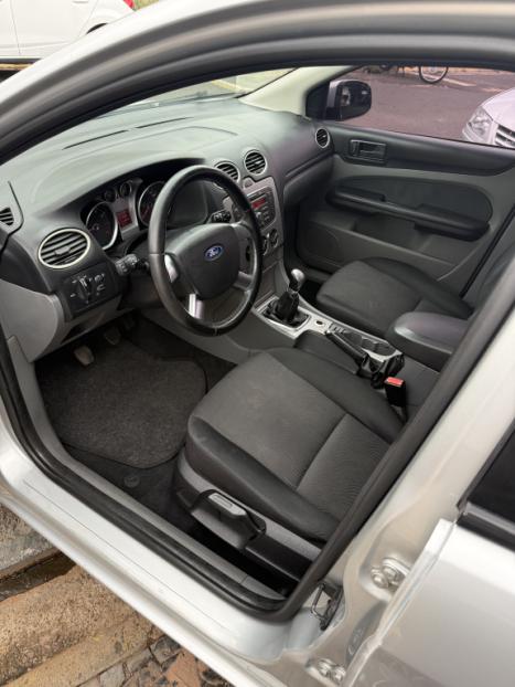 FORD Focus Hatch 1.6 4P GLX FLEX, Foto 16 FORD Focus Hatch 1.6 4P GLX FLEX, Foto 16