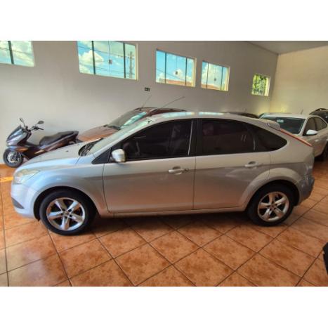 FORD Focus Hatch 1.6 4P GLX, Foto 6