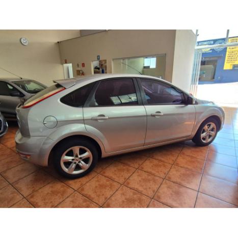 FORD Focus Hatch 1.6 4P GLX, Foto 10