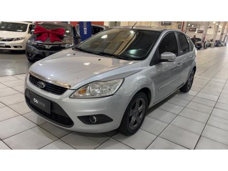 FORD Focus Hatch 1.6 4P GLX, Foto 2