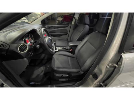 FORD Focus Hatch 1.6 4P GLX, Foto 8