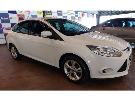 FORD Focus Hatch 1.6 4P, Foto 4
