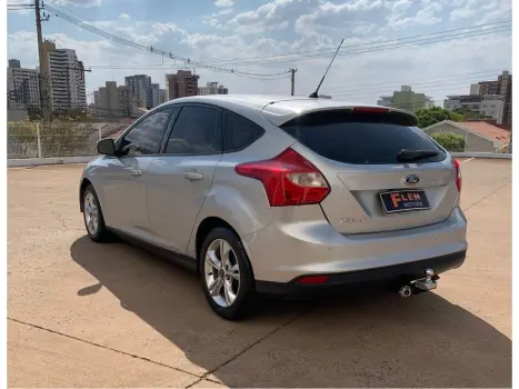 FORD Focus Hatch 1.6 16V 4P FLEX S, Foto 6