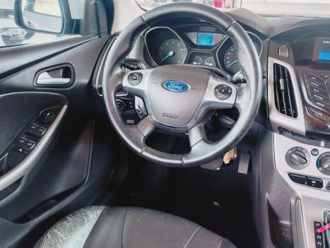 FORD Focus Hatch 1.6 16V 4P FLEX SE POWERSHIFT AUTOM�TICO, Foto 8