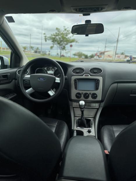 FORD Focus Hatch 1.6 4P, Foto 3