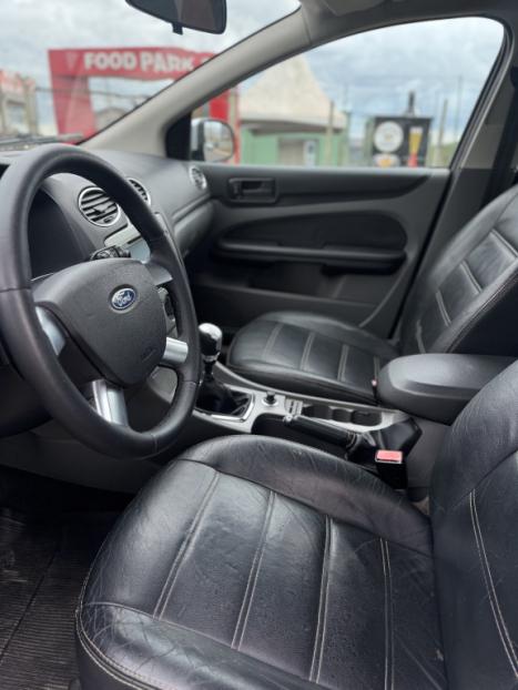 FORD Focus Hatch 1.6 4P, Foto 6