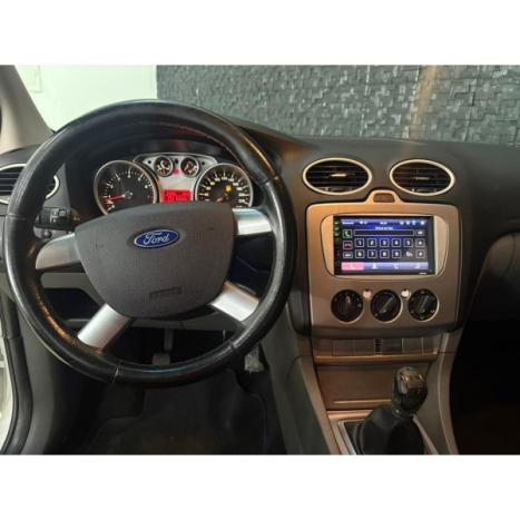 FORD Focus Hatch 1.6 16V 4P FLEX GL, Foto 10