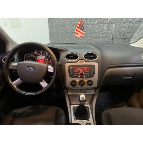 FORD Focus Hatch 1.6 16V 4P SE FLEX, Foto 9
