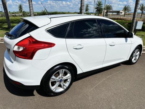 FORD Focus Hatch 1.6 16V 4P SE FLEX, Foto 5