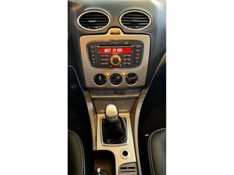 FORD Focus Hatch 1.6 4P GLX, Foto 9