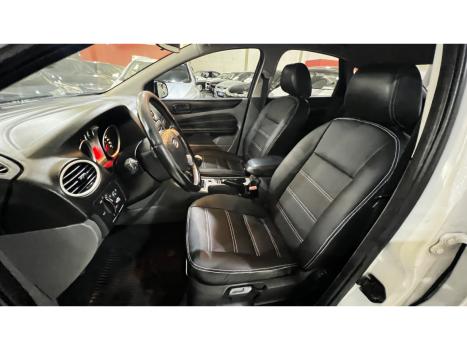 FORD Focus Hatch 1.6 4P GLX, Foto 10