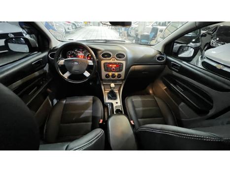 FORD Focus Hatch 1.6 4P GLX, Foto 11