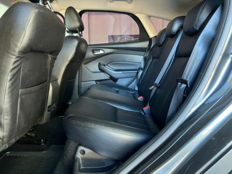 FORD Focus Hatch 1.6 16V 4P SE FLEX, Foto 10