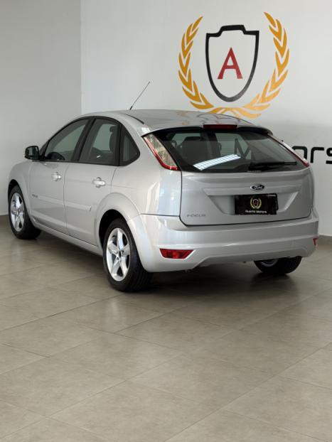 FORD Focus Hatch 1.6 4P, Foto 8