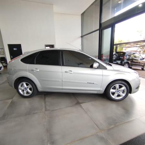 FORD Focus Hatch 1.6 16V 4P FLEX GL, Foto 5