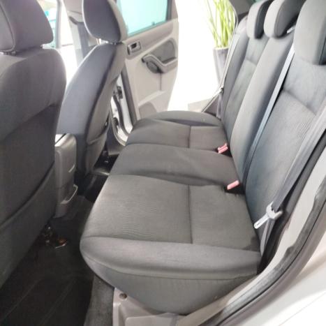 FORD Focus Hatch 1.6 16V 4P FLEX GL, Foto 8