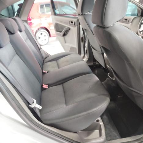 FORD Focus Hatch 1.6 16V 4P FLEX GL, Foto 9