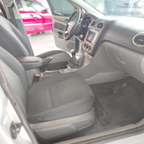 FORD Focus Hatch 1.6 16V 4P FLEX GL, Foto 10