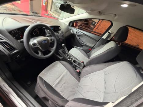 FORD Focus Hatch 1.6 16V 4P FLEX S, Foto 8