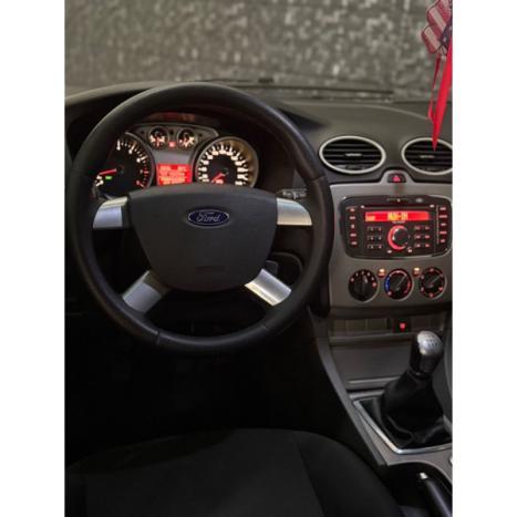 FORD Focus Hatch 1.6 4P, Foto 11