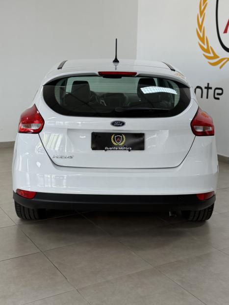 FORD Focus Hatch 1.6 16V 4P SE PLUS FLEX, Foto 4