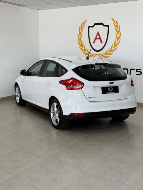 FORD Focus Hatch 1.6 16V 4P SE PLUS FLEX, Foto 5