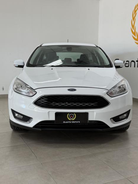 FORD Focus Hatch 1.6 16V 4P SE PLUS FLEX, Foto 6