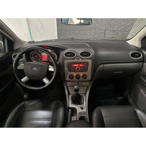 FORD Focus Hatch 1.6 4P, Foto 11