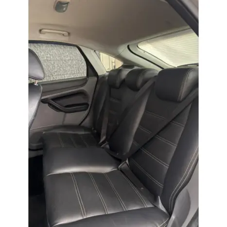 FORD Focus Hatch 1.6 4P, Foto 14