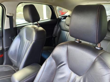 FORD Focus Hatch 1.6 4P, Foto 12