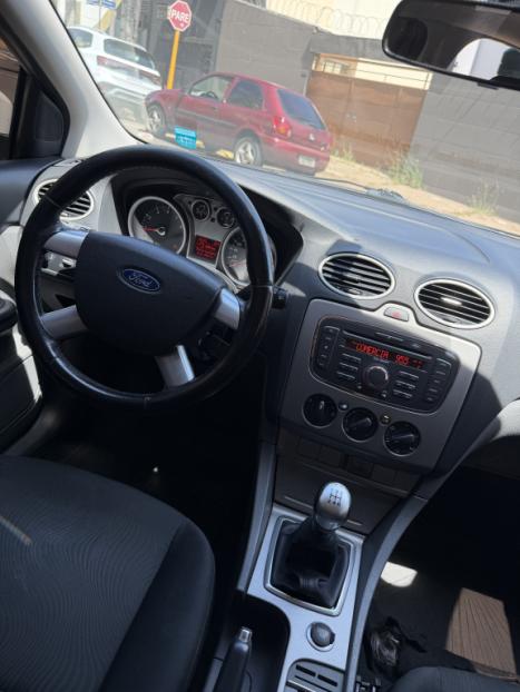 FORD Focus Hatch 1.6 4P GLX FLEX, Foto 6