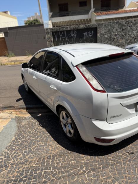 FORD Focus Hatch 1.6 4P GLX FLEX, Foto 10