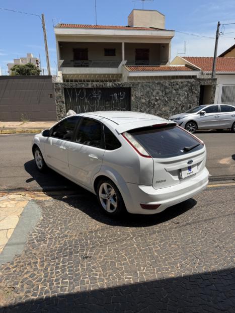 FORD Focus Hatch 1.6 4P GLX FLEX, Foto 16