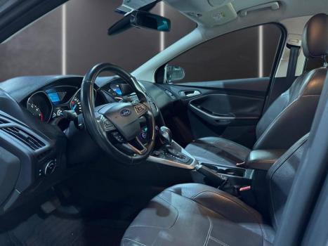 FORD Focus Hatch 1.6 16V 4P FLEX SE POWERSHIFT AUTOM�TICO, Foto 7