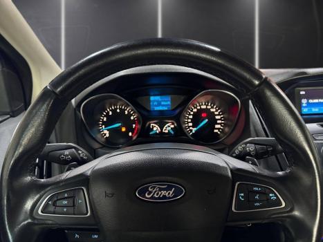 FORD Focus Hatch 1.6 16V 4P FLEX SE POWERSHIFT AUTOM�TICO, Foto 9