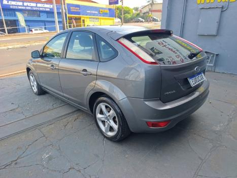 FORD Focus Hatch 1.6 16V 4P SE FLEX, Foto 3