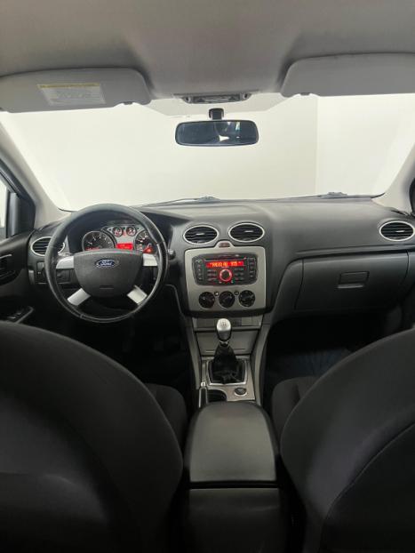 FORD Focus Hatch 1.6 4P, Foto 8