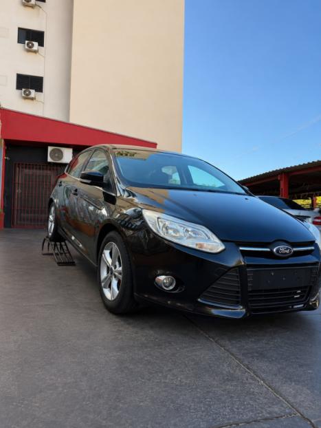 FORD Focus Hatch 1.6 16V 4P SE PLUS FLEX, Foto 3