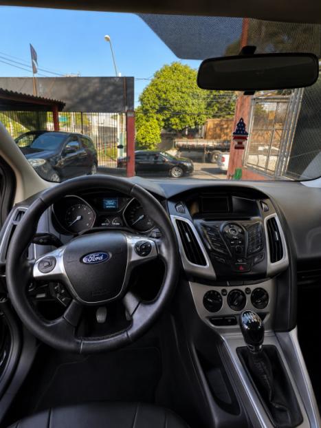 FORD Focus Hatch 1.6 16V 4P SE PLUS FLEX, Foto 6