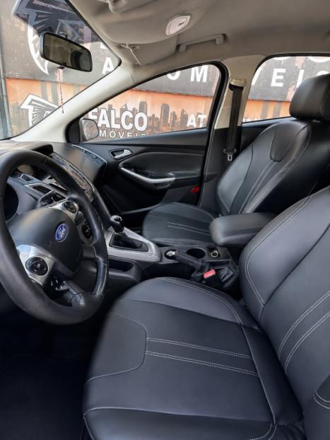 FORD Focus Hatch 1.6 16V 4P SE PLUS FLEX, Foto 7