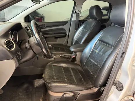 FORD Focus Hatch 1.6 4P GLX FLEX, Foto 9