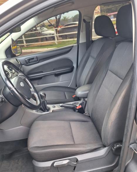 FORD Focus Hatch 1.6 16V 4P SE FLEX, Foto 8
