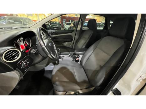 FORD Focus Hatch 1.6 4P GLX, Foto 8