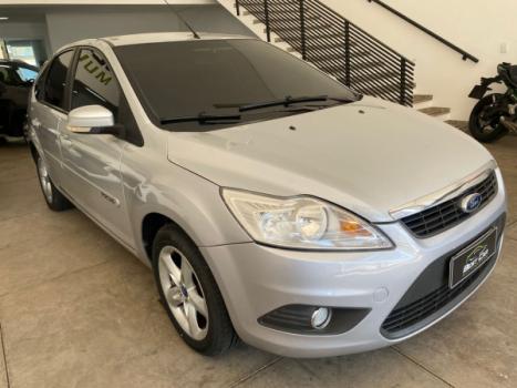 FORD Focus Hatch 1.6 4P GLX, Foto 2