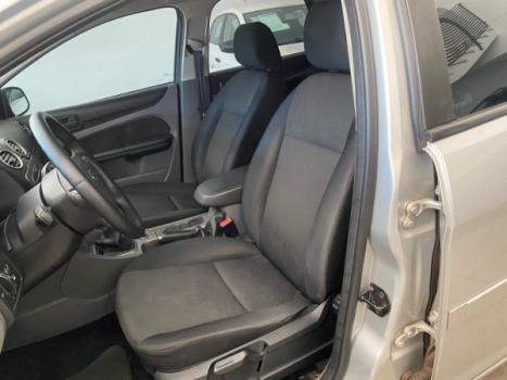 FORD Focus Hatch 1.6 4P GLX, Foto 10