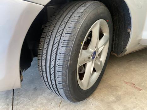 FORD Focus Hatch 1.6 4P GLX, Foto 11