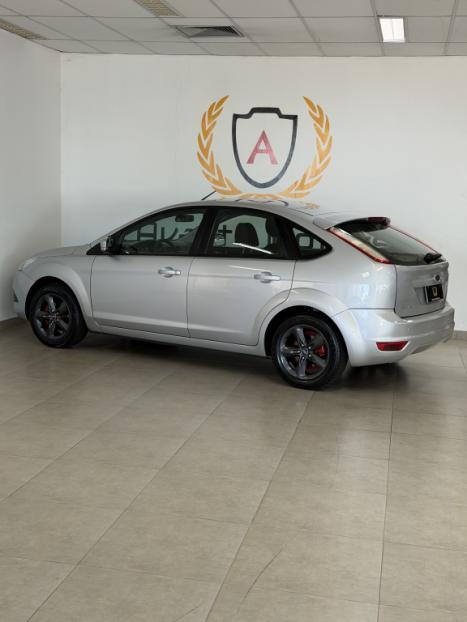 FORD Focus Hatch 1.6 4P, Foto 6